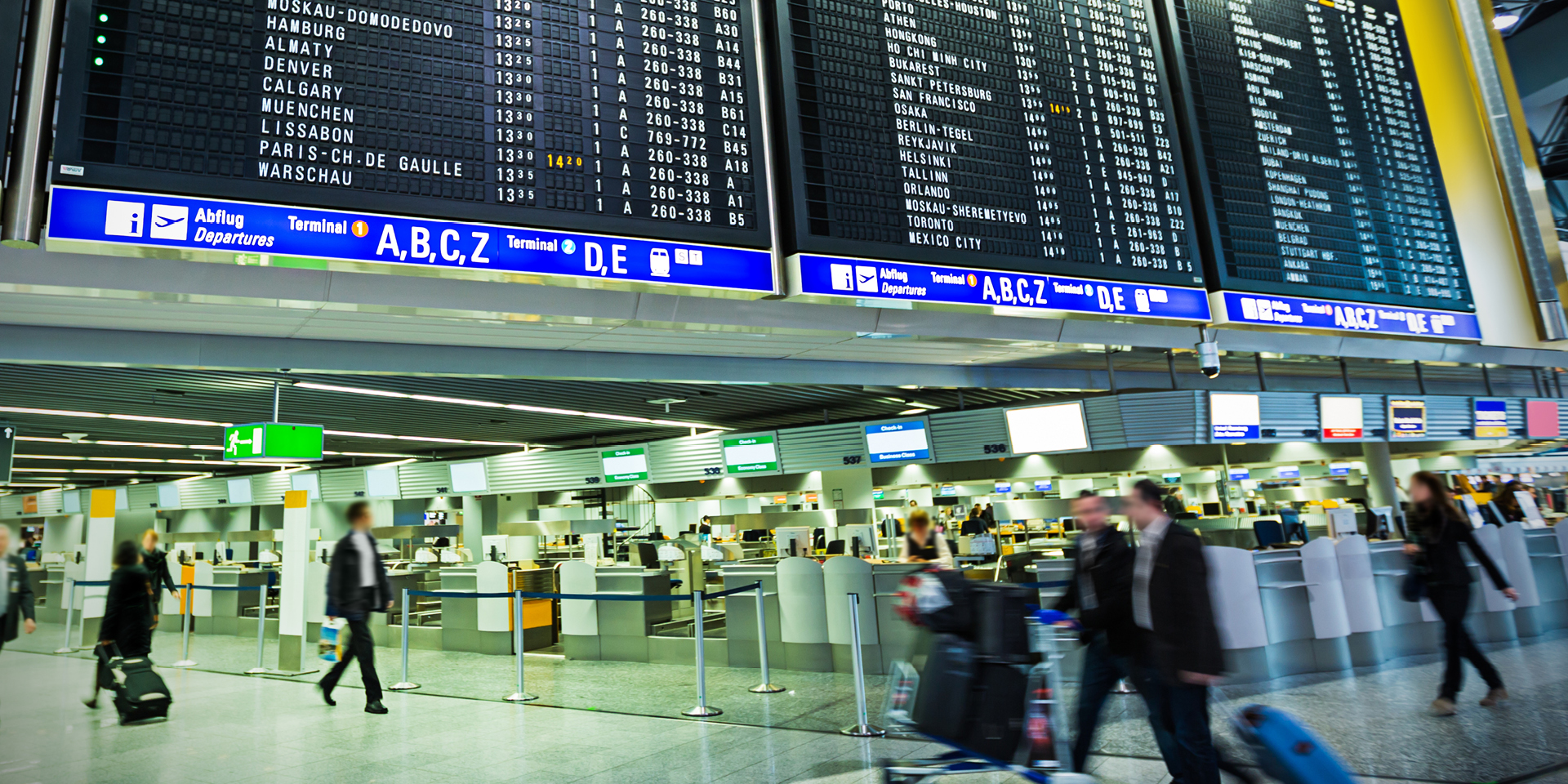 Abflughalle Flughafen